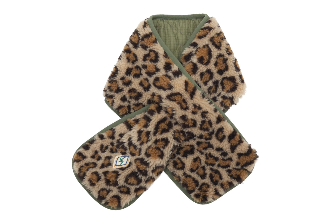 Jelly Mallow Leopard Fur Reversible Scarf